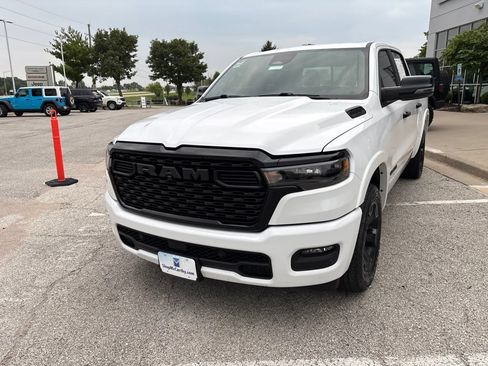 Used 2025 RAM 1500 Big Horn AWD/4WD image 11