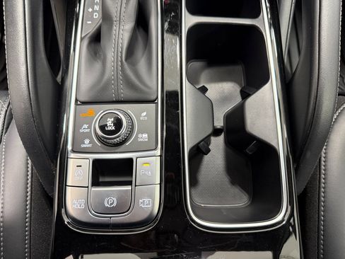 Used 2025 Kia Telluride SX Prestige X-Line image 13