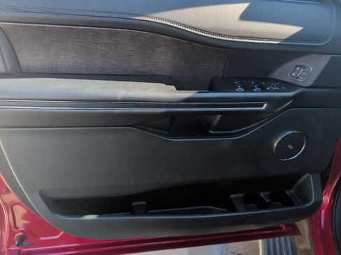 Used 2021 Ford Expedition Limited image 20