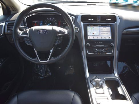 Used 2019 Ford Fusion SEL FWD image 17