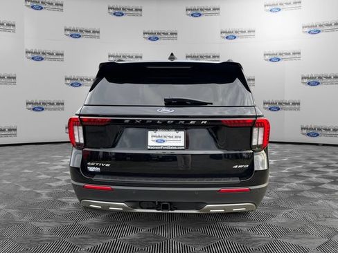 New 2026 Ford Explorer Active w/ Active Comfort Package AWD/4WD image 4