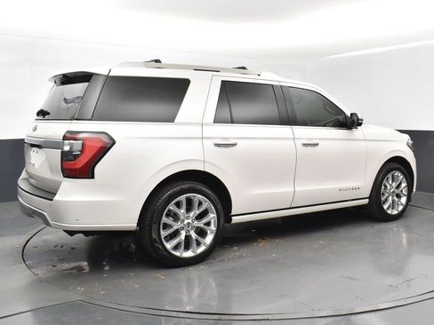 Used 2019 Ford Expedition Platinum image 7