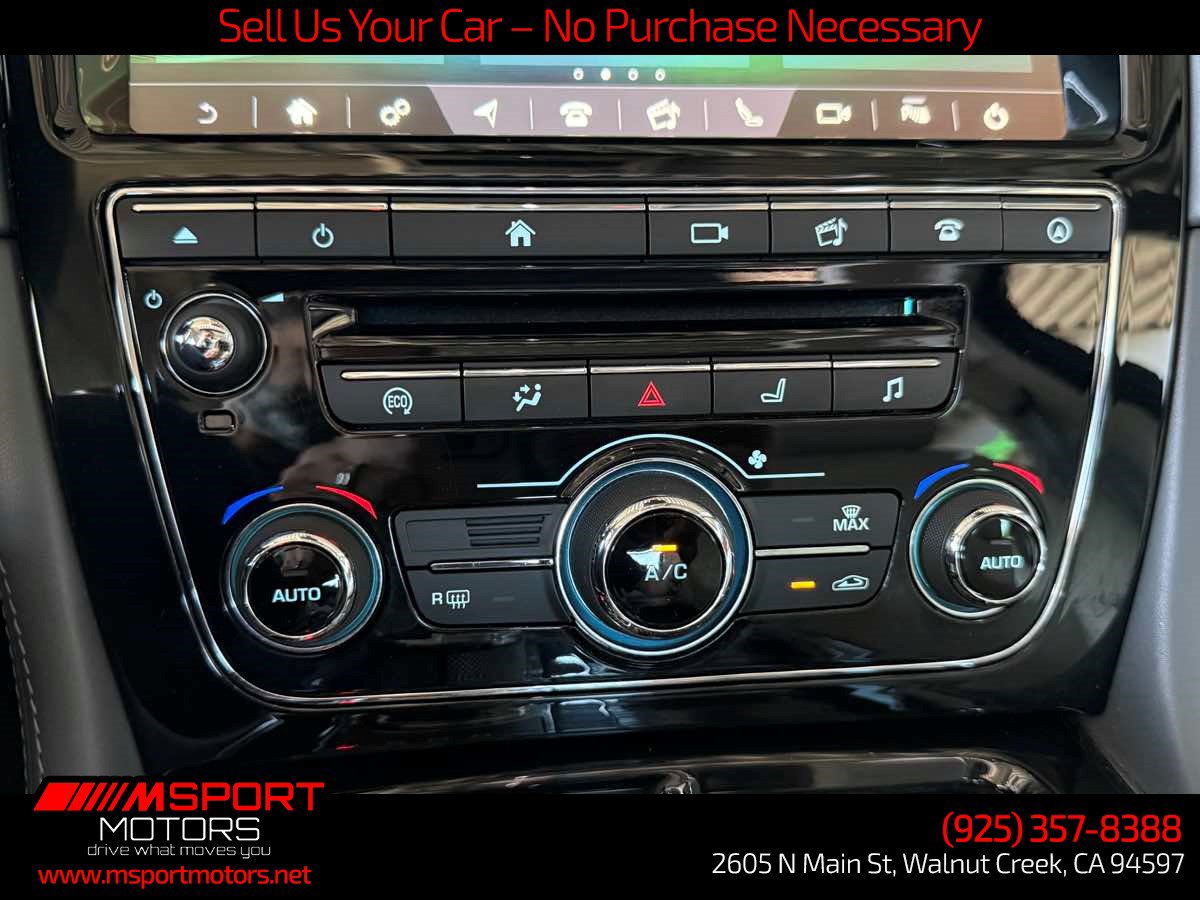 Used 2019 Jaguar XJ L Portfolio RWD image 24