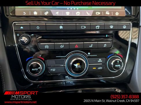 Used 2019 Jaguar XJ L Portfolio RWD image 24