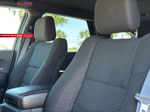 Used 2024 Dodge Durango GT AWD/4WD image 13