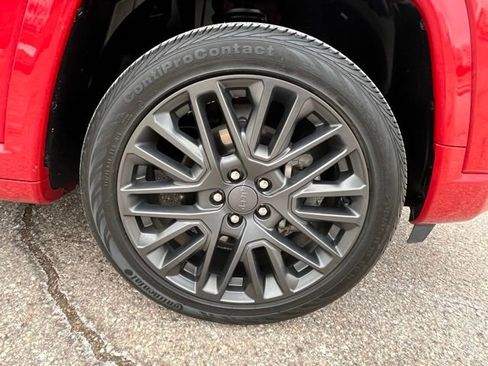 Used 2022 Jeep Compass Limited image 9