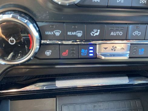 Certified 2022 Ford F150 Platinum w/ Equipment Group 701A High AWD/4WD image 31