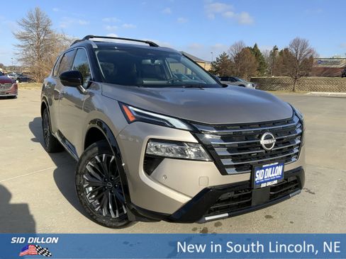 New 2026 Nissan Rogue Platinum w/ Platinum Premium Package image 2