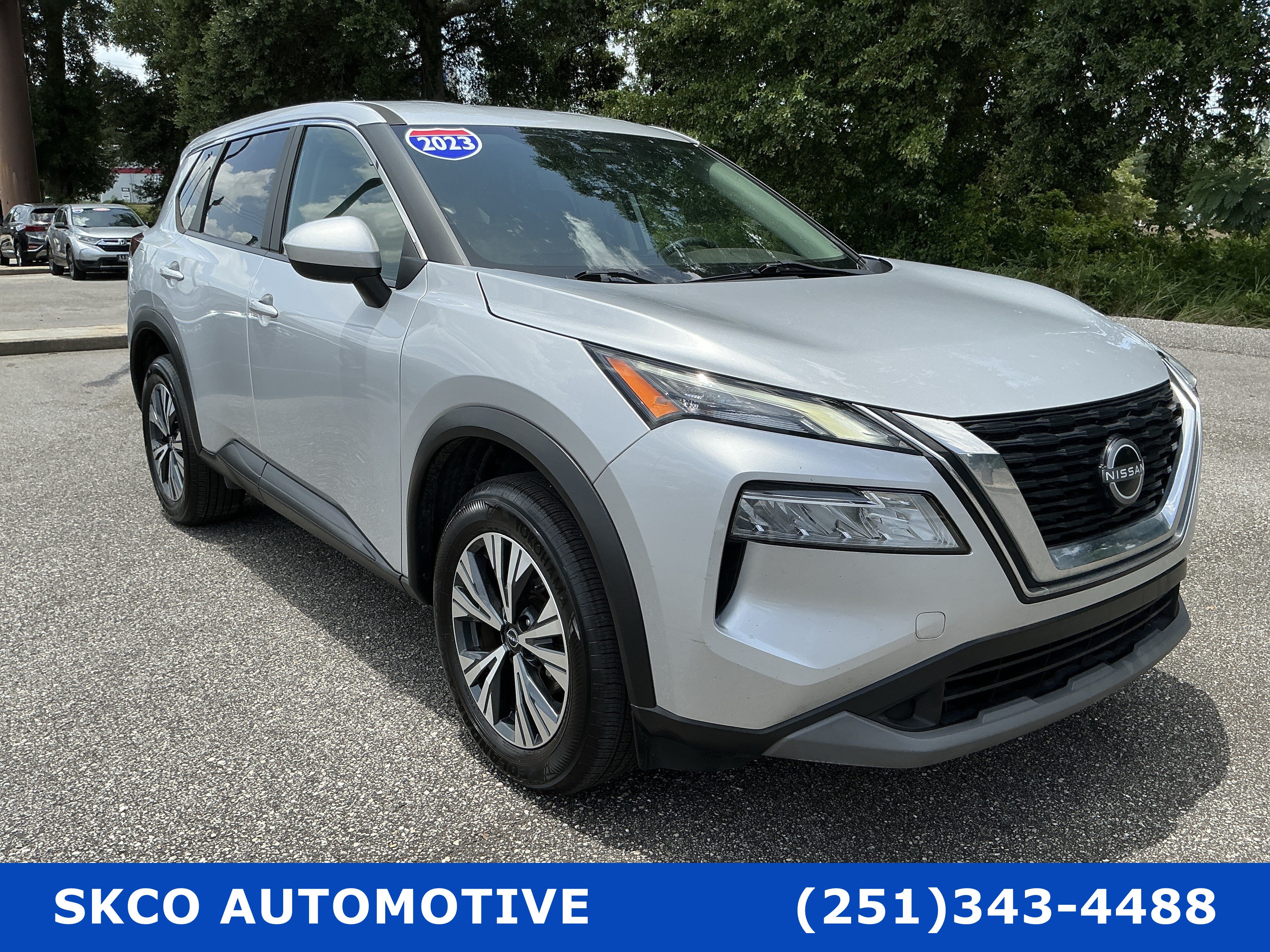 Used 2023 Nissan Rogue SV AWD/4WD image 7