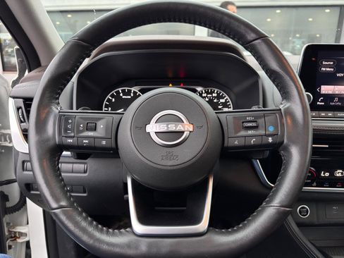 Used 2022 Nissan Rogue SL image 17