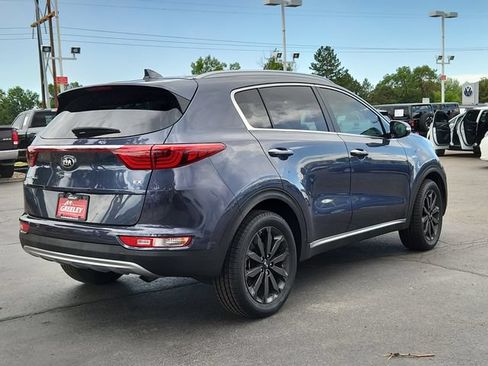 Used 2019 Kia Sportage EX w/ EX Sport Appearance Package AWD/4WD image 3