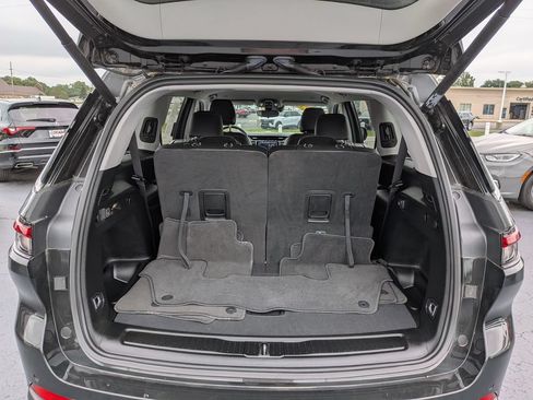 Used 2023 Jeep Grand Cherokee L Limited AWD/4WD image 23