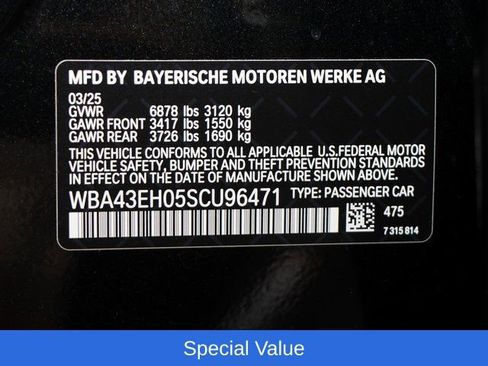 Used 2025 BMW 750e xDrive w/ Premium Package AWD/4WD image 24