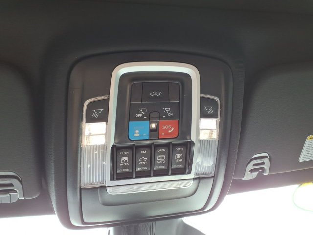 Certified 2025 RAM 1500 Limited AWD/4WD image 28