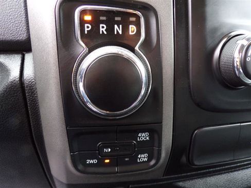 Used 2018 RAM 1500 Express image 34