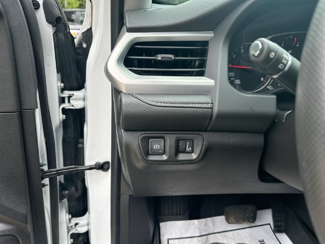 Used 2023 GMC Acadia SLE FWD image 22