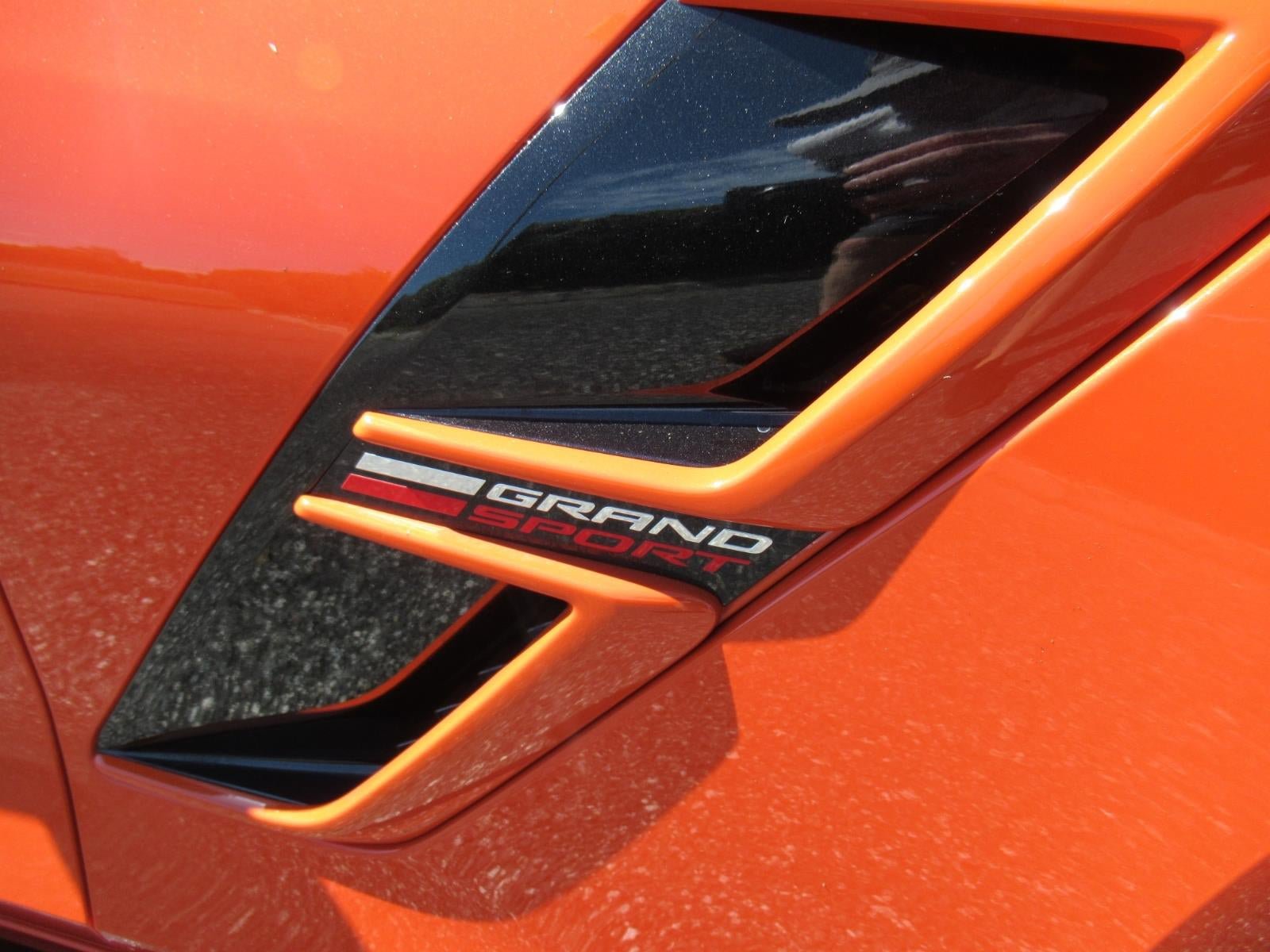 Used 2019 Chevrolet Corvette Grand Sport w/ Carbon Flash Badge Package RWD image 10