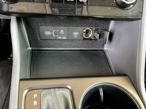 Used 2025 Hyundai Sonata SE FWD image 15
