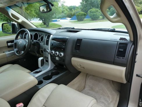 Used 2008 Toyota Sequoia Limited AWD/4WD image 37