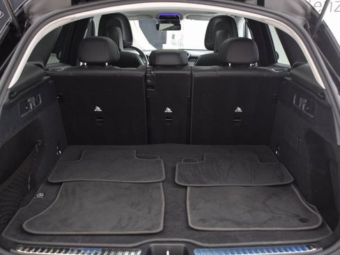 Used 2023 Mercedes-Benz GLC 300 image 31