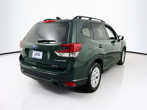 Used 2023 Subaru Forester AWD/4WD image 5