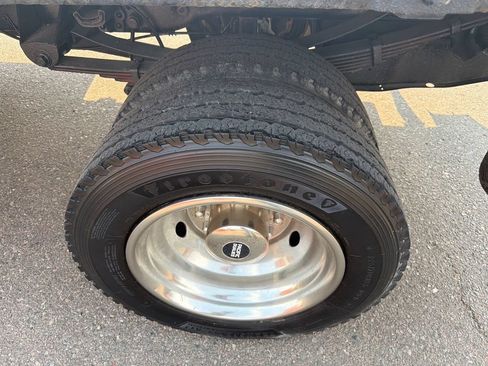 Used 2013 Ford F450 XL w/ Heavy Service Suspension Pkg RWD image 17