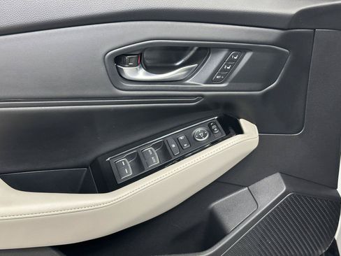 Certified 2025 Honda Accord Touring image 21