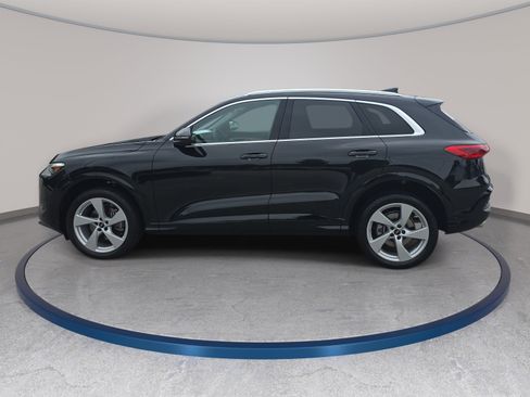 Used 2025 Audi Q5 Premium Plus w/ Premium Plus AWD/4WD image 8