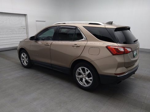 Used 2019 Chevrolet Equinox LT FWD image 3