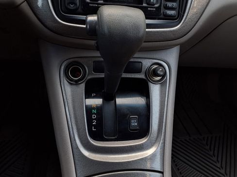 Used 2002 Toyota Highlander 4WD V6 image 9