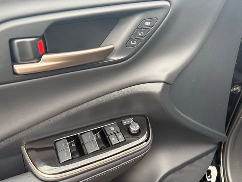 New 2026 Toyota Crown Signia AWD/4WD image 27