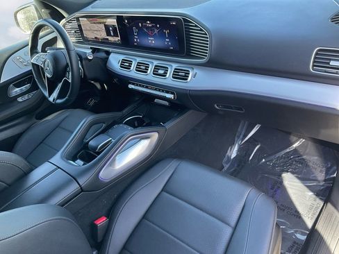 Used 2024 Mercedes-Benz GLE 450e 4MATIC image 26