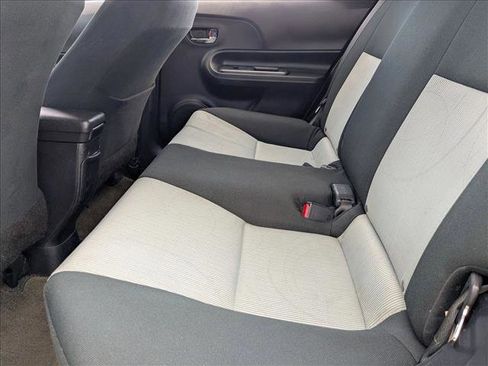 Used 2016 Toyota Prius C Two image 18