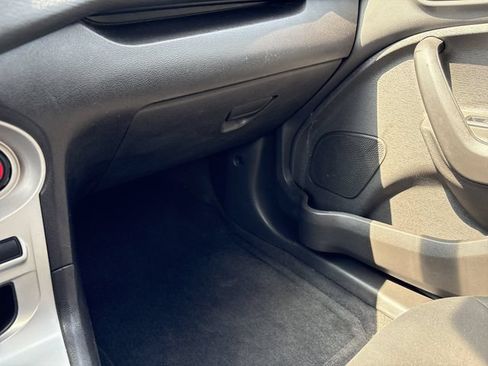 Certified 2017 Ford Fiesta SE FWD image 43