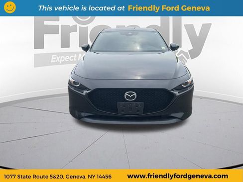 Used 2022 MAZDA MAZDA3 s FWD image 2