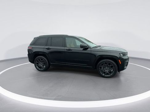 New 2026 Jeep Grand Cherokee Summit w/ Obsidian Package AWD/4WD image 9