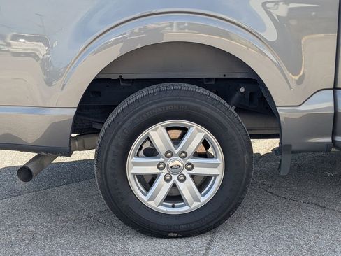 Used 2022 Ford F150 XLT RWD image 11