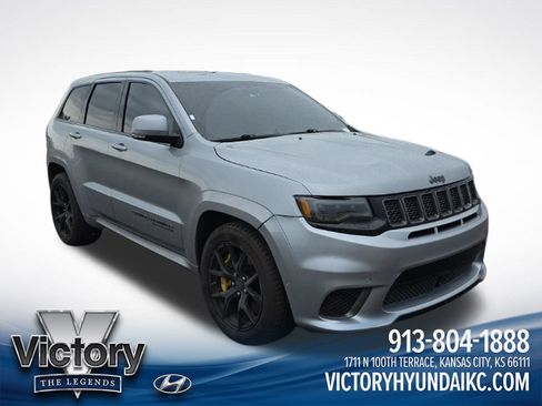 Used 2021 Jeep Grand Cherokee Trackhawk w/ Trailer Tow Group IV AWD/4WD image 3