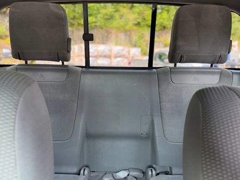 Used 2010 Toyota Tacoma 4x4 Access Cab V6 image 16
