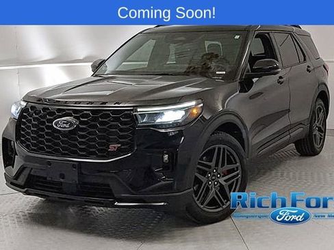 Certified 2025 Ford Explorer ST image 6