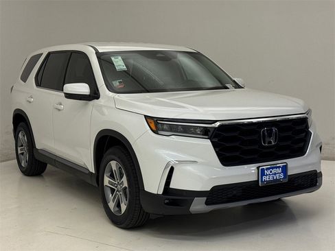 New 2025 Honda Pilot EX-L image 4