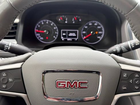 Used 2019 GMC Acadia SLE FWD image 31