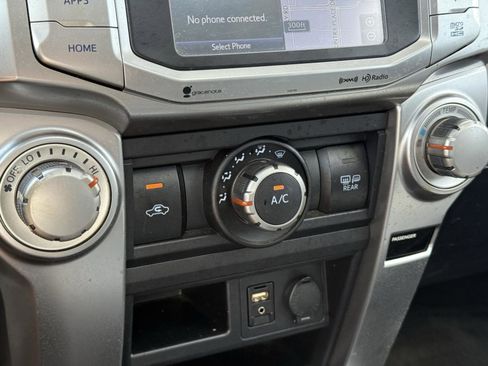 Used 2018 Toyota 4Runner 2WD image 24