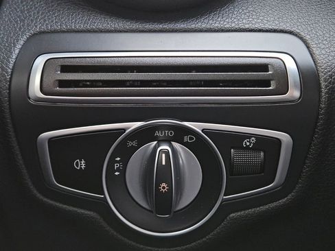 Certified 2020 Mercedes-Benz C 300 4MATIC Sedan image 21