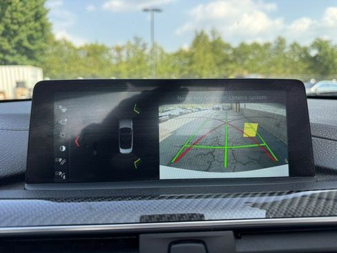 Used 2018 BMW M4 Convertible RWD image 27