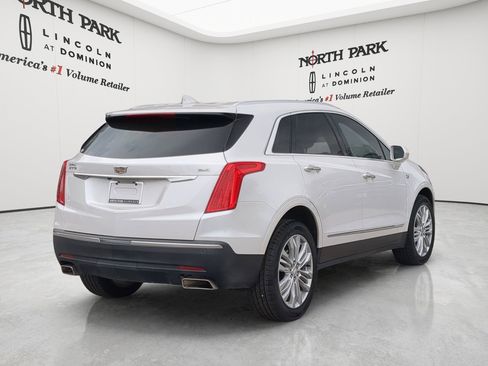 Used 2019 Cadillac XT5 Premium Luxury FWD image 3