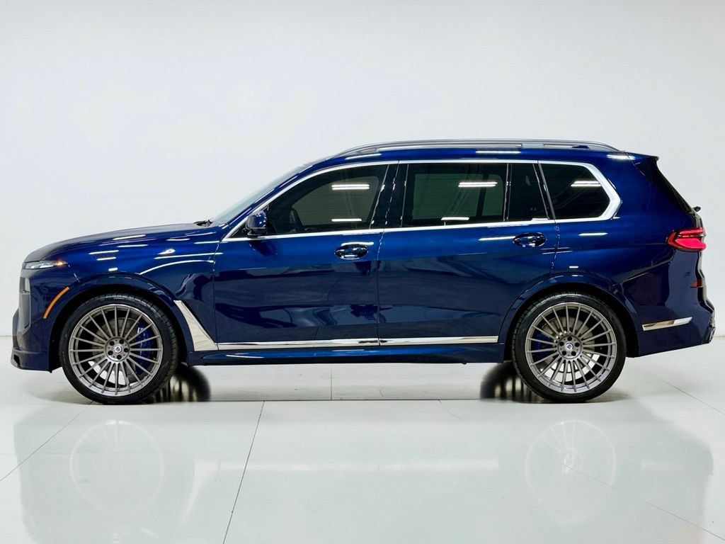 Used 2025 BMW ALPINA XB7 AWD/4WD image 18
