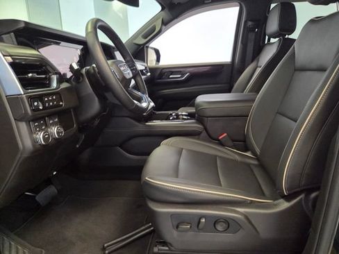 Used 2026 GMC Yukon Elevation AWD/4WD image 12