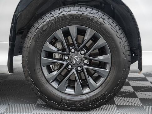 Used 2022 Lexus GX 460 Premium w/ Premium Plus Package AWD/4WD image 18