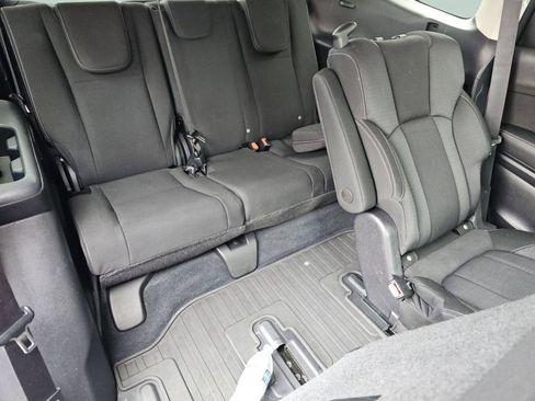 Used 2021 Subaru Ascent Premium w/ Convenience Package image 5